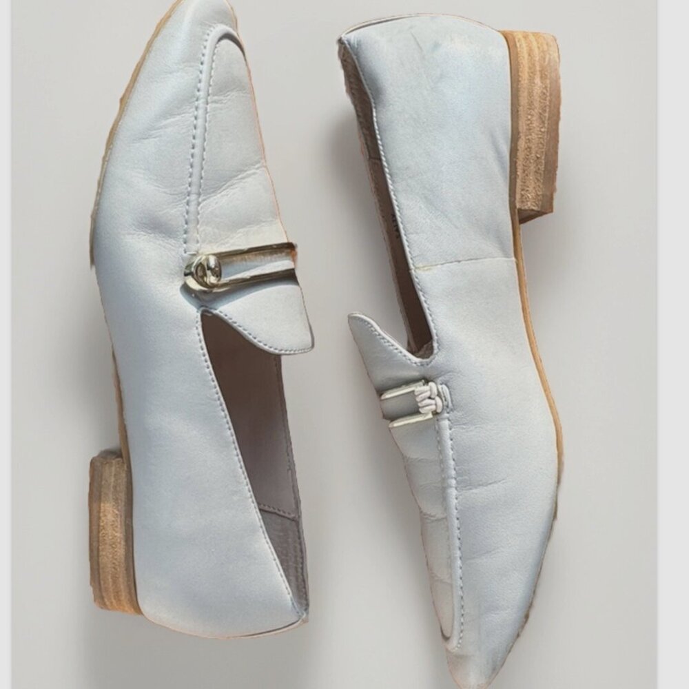 (8.5) TAHARI “Salty” Light Gray Leather Loafers - Picture 2 of 13
